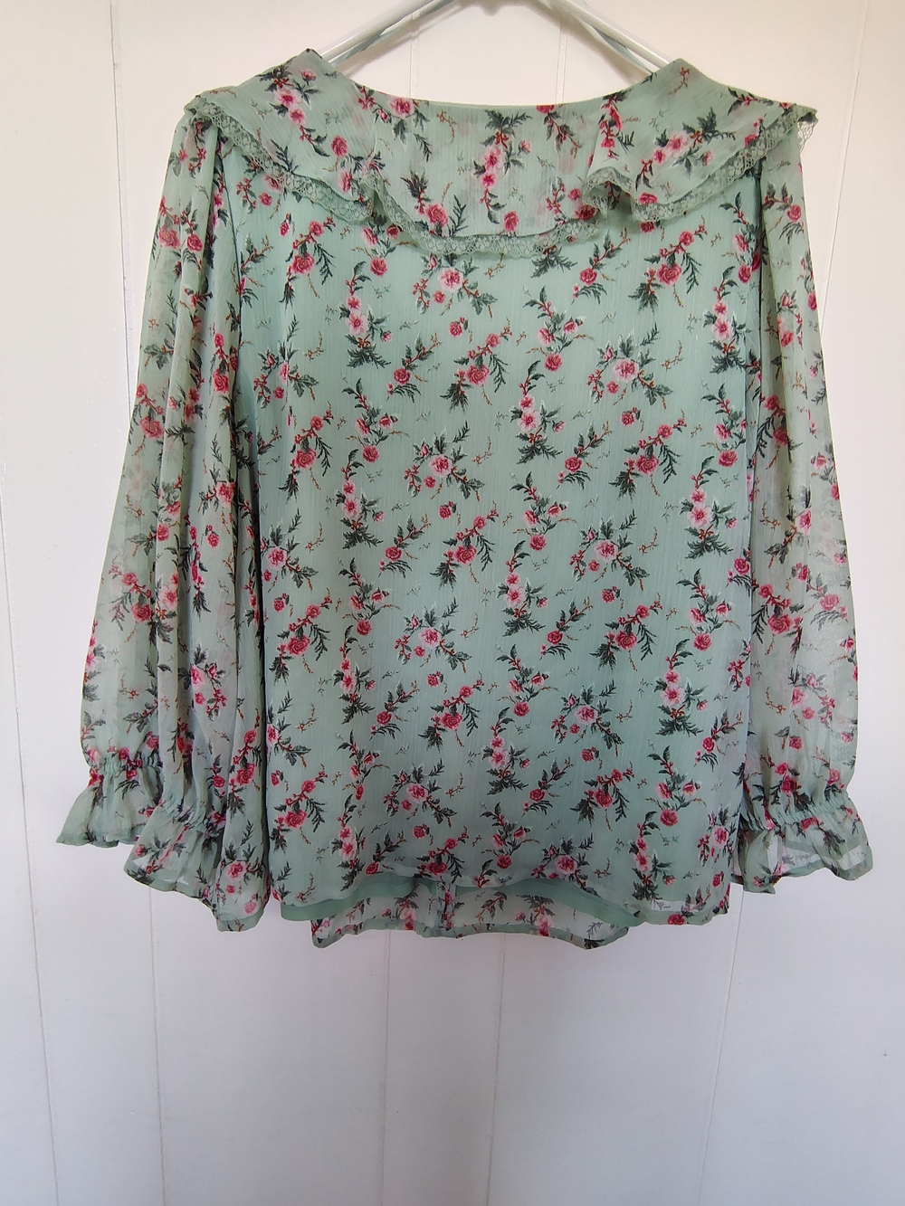 LC Lauren Conrad Mint Green Floral Ruffle V-Neck Blouse - Picture 2 of 8
